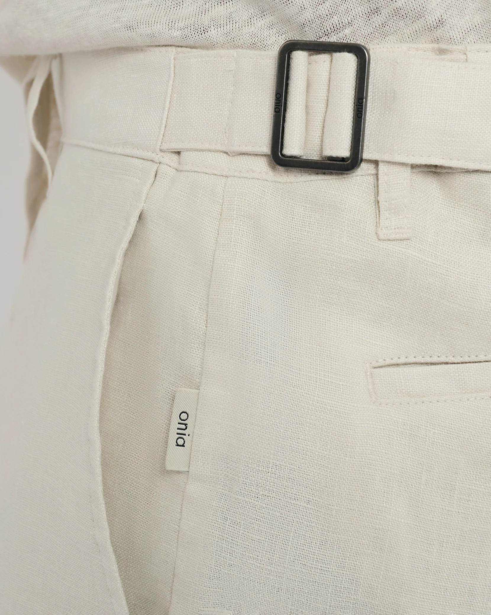 Linen Fixed-Waist Short - Image 3