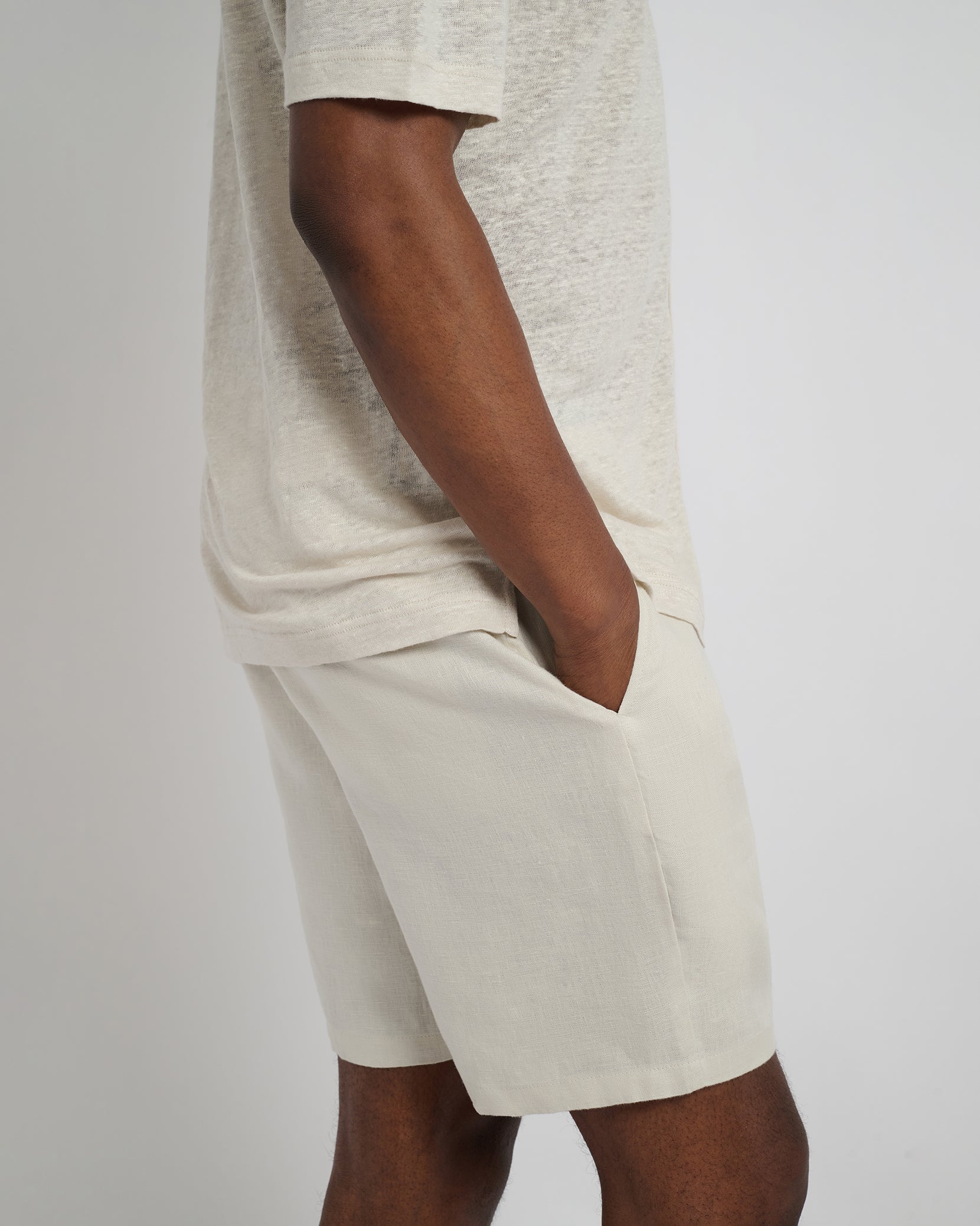 Linen Fixed-Waist Short - Image 4